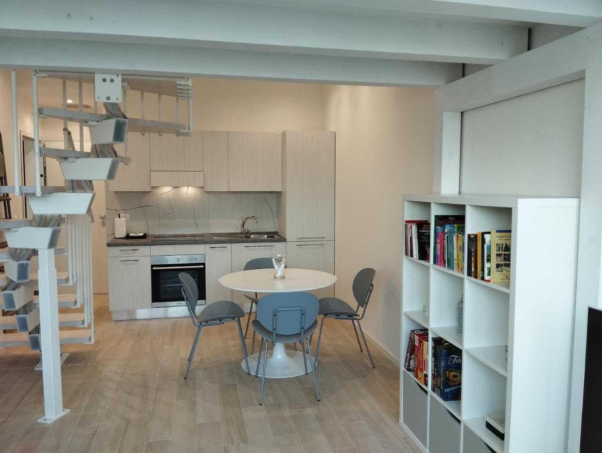 Llhome Bologna Elegante Monolocale Ristrutturato Con Posto Auto Coperto Dış mekan fotoğraf