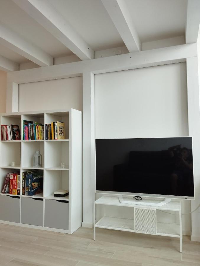 Llhome Bologna Elegante Monolocale Ristrutturato Con Posto Auto Coperto Dış mekan fotoğraf