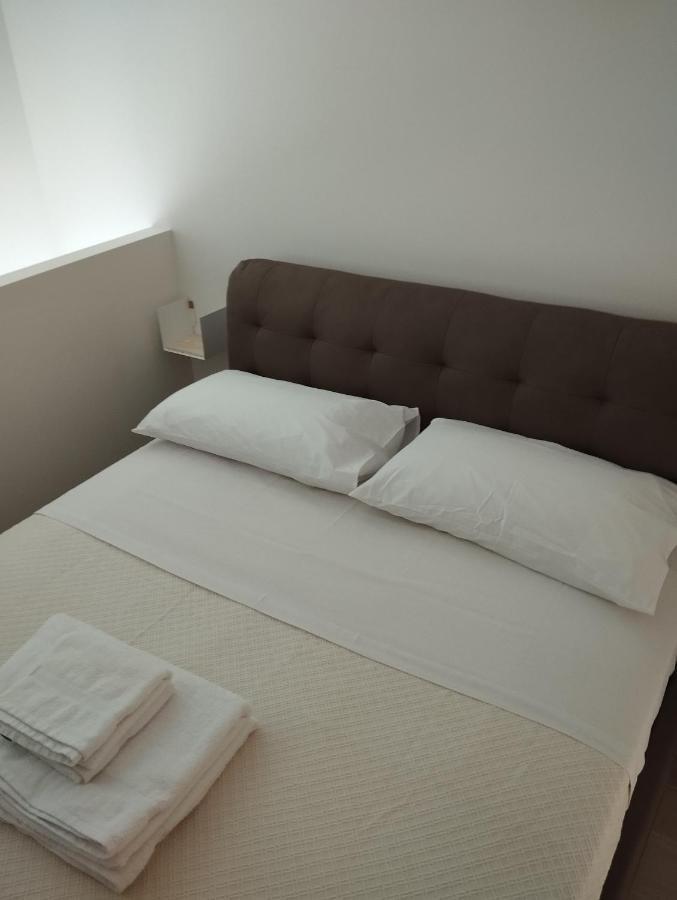Llhome Bologna Elegante Monolocale Ristrutturato Con Posto Auto Coperto Dış mekan fotoğraf