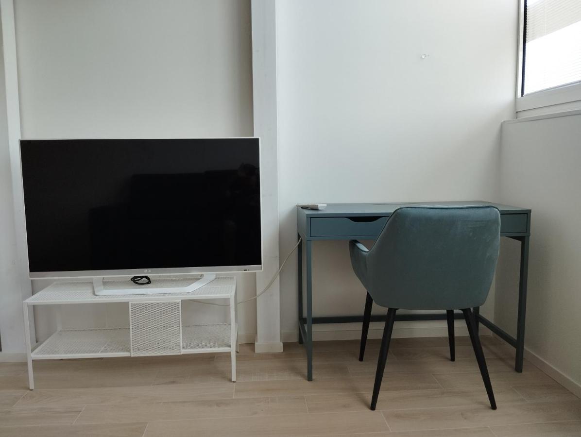 Llhome Bologna Elegante Monolocale Ristrutturato Con Posto Auto Coperto Dış mekan fotoğraf